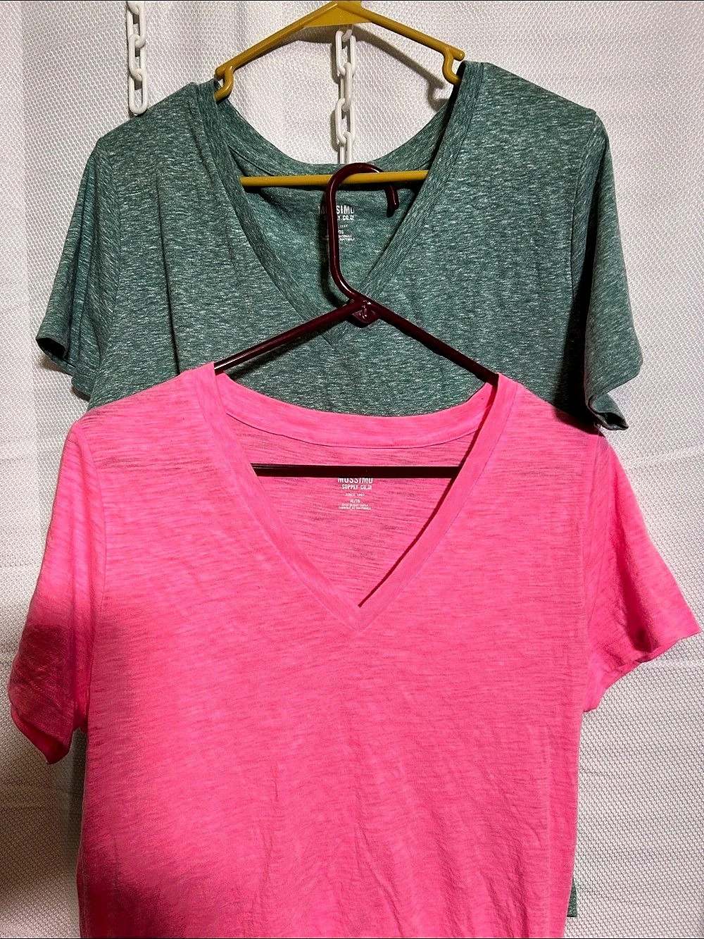 Two Mossimo  Women's V-Neck Tee in Pink and Green  XL. NWOT
